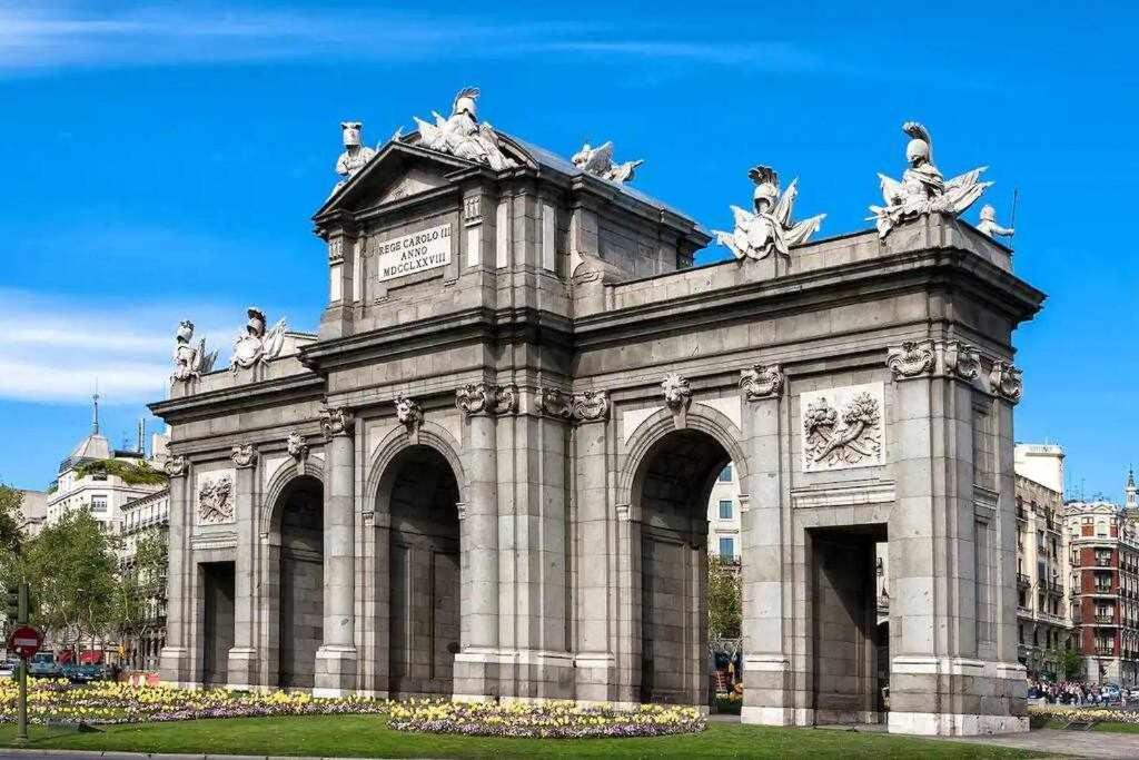 Apartamento IV Alcalaretiro Ideal Parejas Madrid Exterior foto