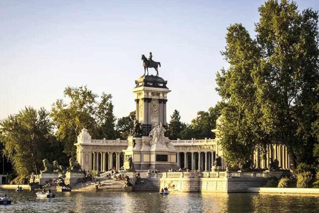 Apartamento IV Alcalaretiro Ideal Parejas Madrid Exterior foto